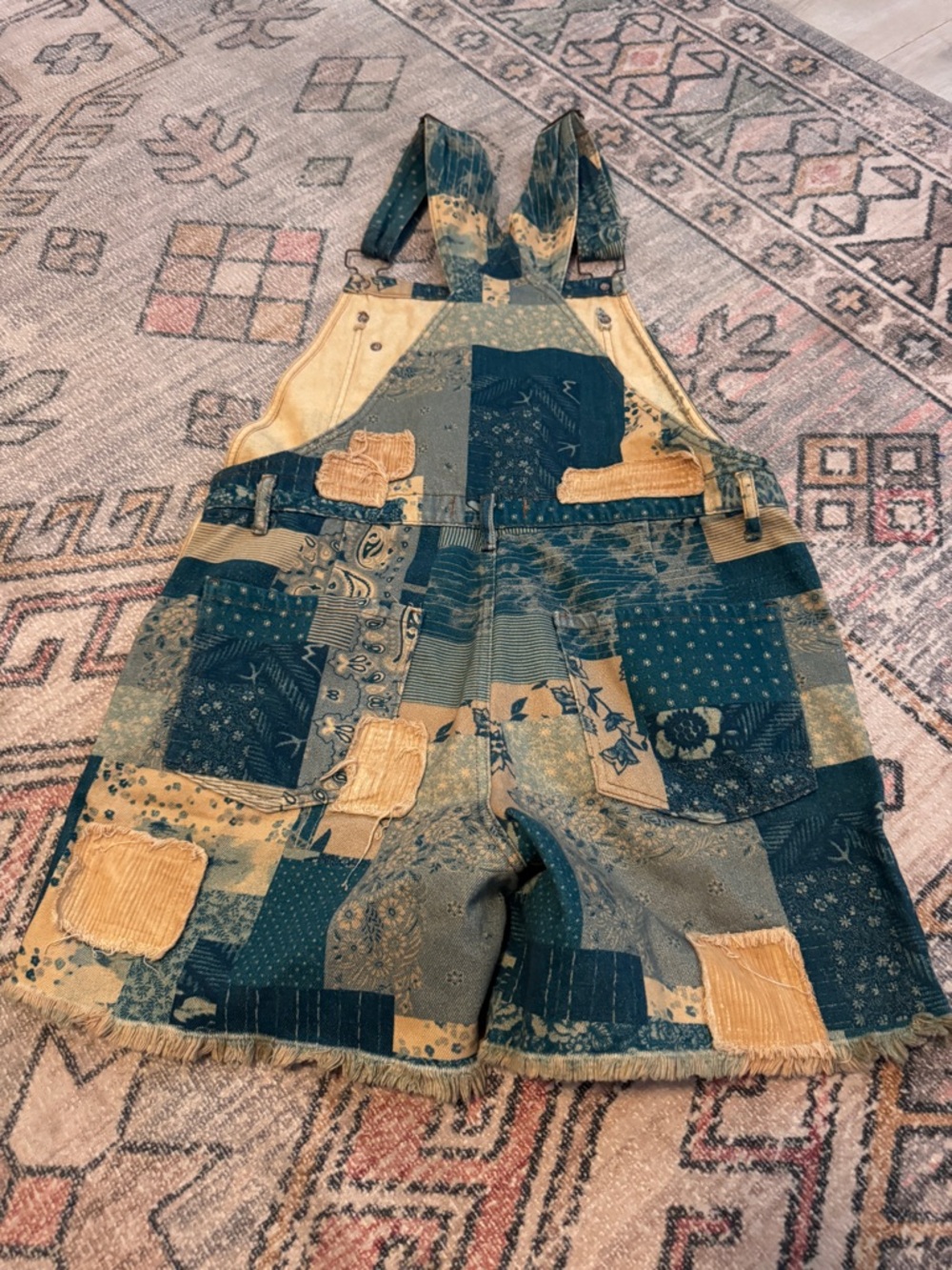 We The Free People Lo Fidelity Patchwork Denim Short Overalls Women's Small Rare - Picture 2 of 7